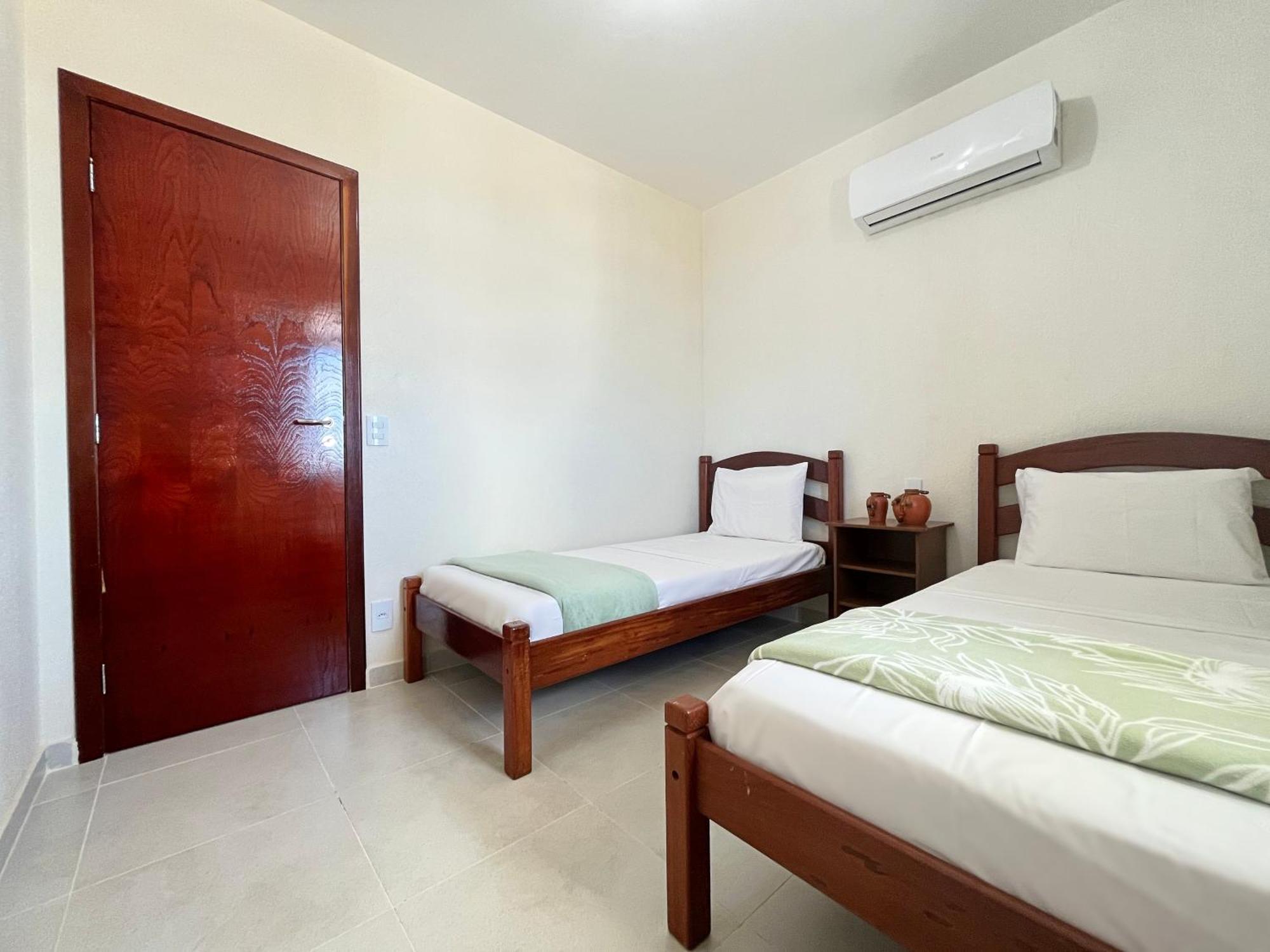 San Giacomo I: Beachfront For Porto Dunas Getaways 度假居 *